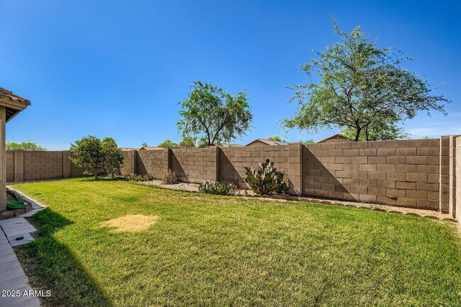 Building Photo - 46108 W Morning View Ln