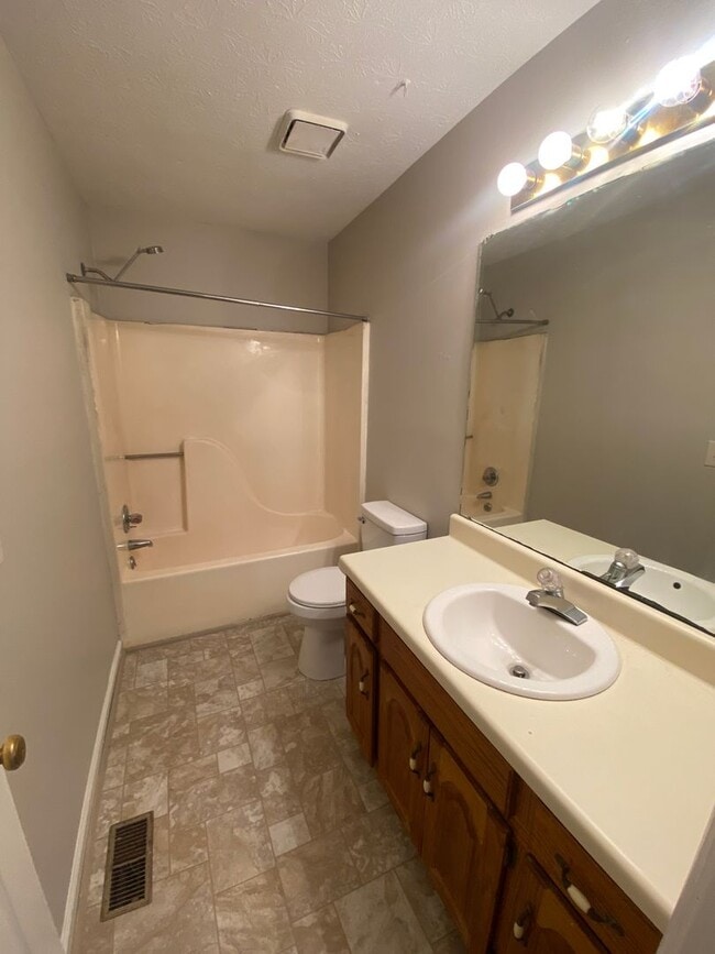 Building Photo - 5315 Whisperwood Ct