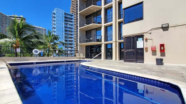 Building Photo - 1850 Ala Moana Blvd