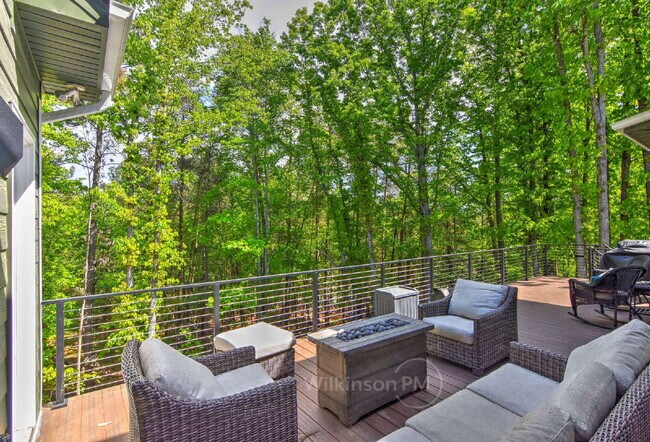 Building Photo - The Finest Furnished Upscale Executive Home, an Exquisite Luxury Rental, in Tega Cay for the Disc...