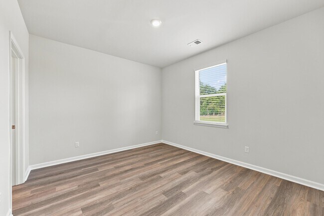 Building Photo - 284 Long Beard Way