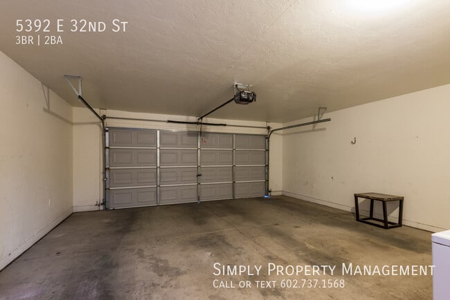 Building Photo - 5392 E 32nd St