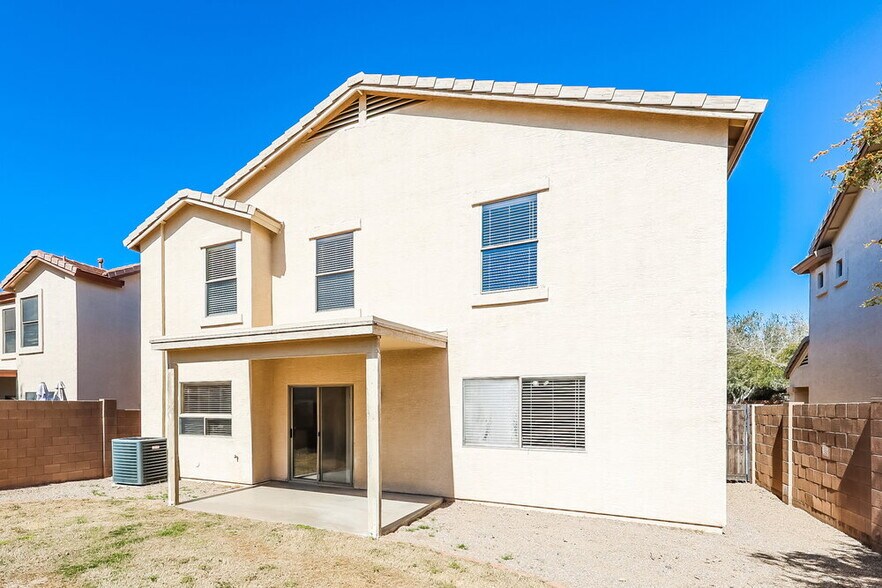 Building Photo - 2319 W Running Deer Trl