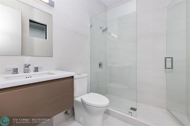 Building Photo - 432 Coconut Isle Dr