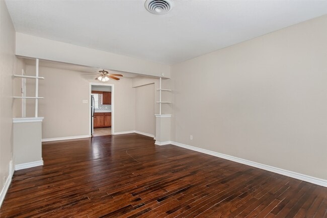 Building Photo - 10943 Desdemona Dr