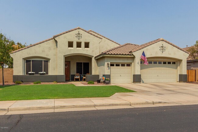 Primary Photo - 12710 W Estero Ln