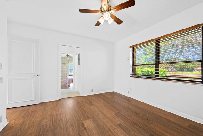 Building Photo - 7511 Brigantine Ln