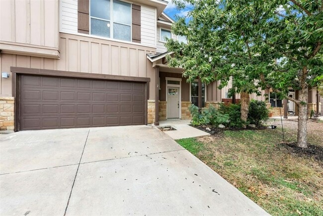 Building Photo - 430 Old Fitzhugh Rd