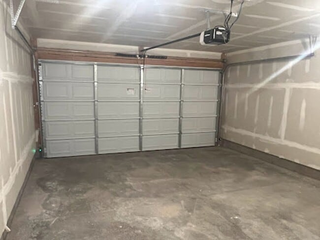 Building Photo - Old Sorrel Townhomes