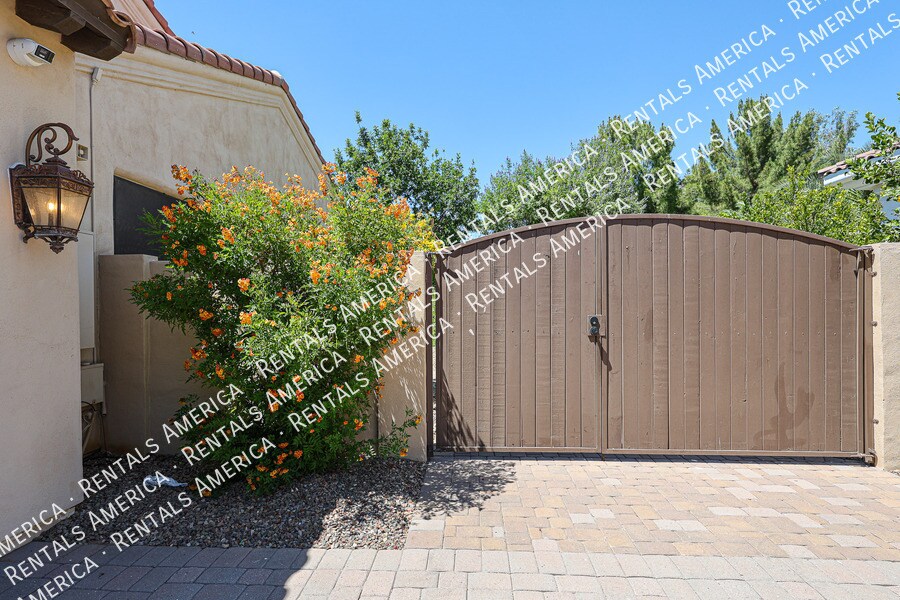 Building Photo - 4430 E Gemini Pl