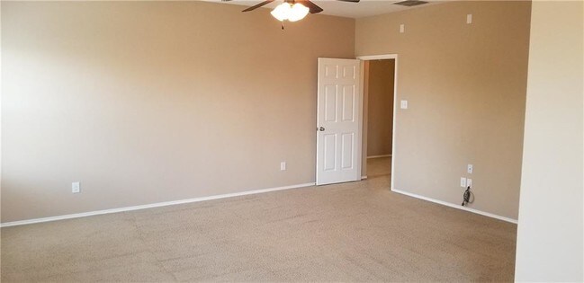 Building Photo - 15537 Gatehouse Dr