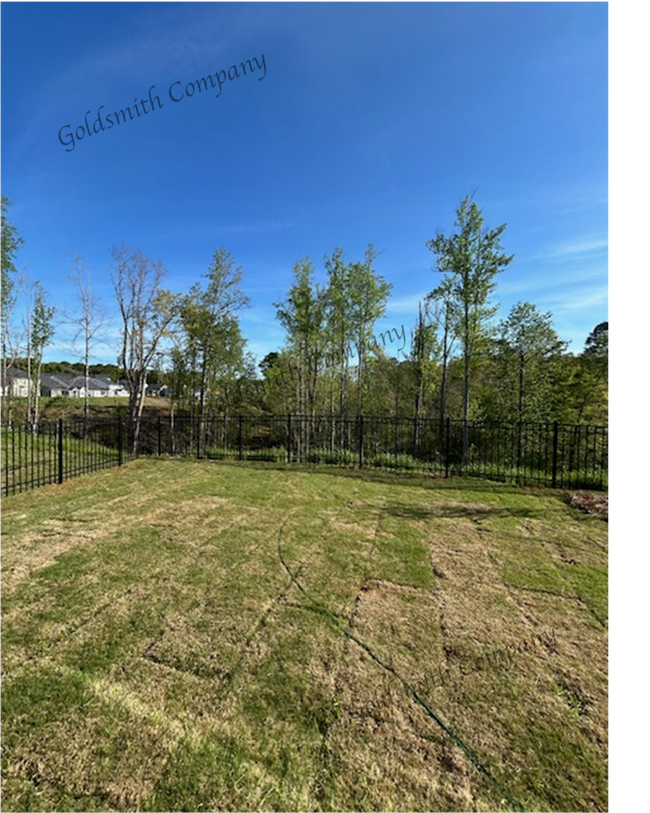 Building Photo - 111 Gervais Cir