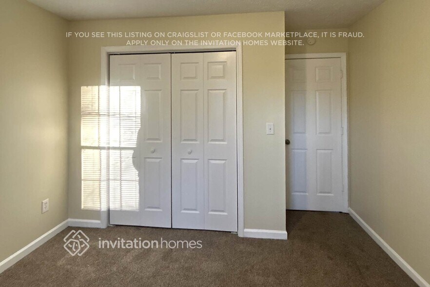 Building Photo - 15 Tracey Ln