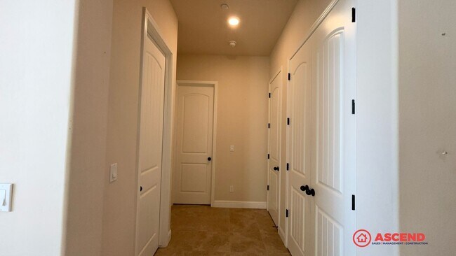 Building Photo - Amazing Home Off Calloway and Snow Rd!