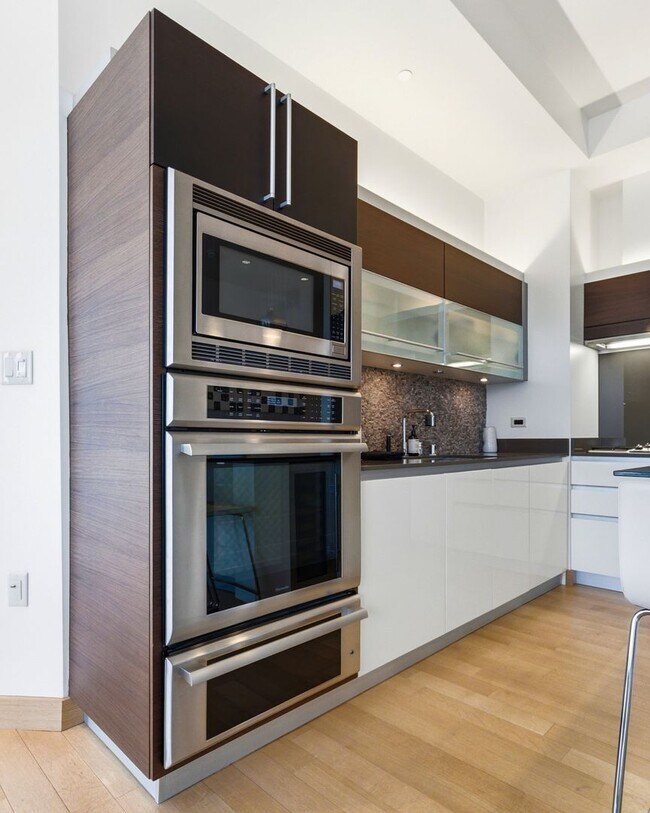Building Photo - Waldorf Astoria 4001-Strip/City/Mtn Views from this Stunning FULLY FURNISHED 1Bd/1.5Ba Residence