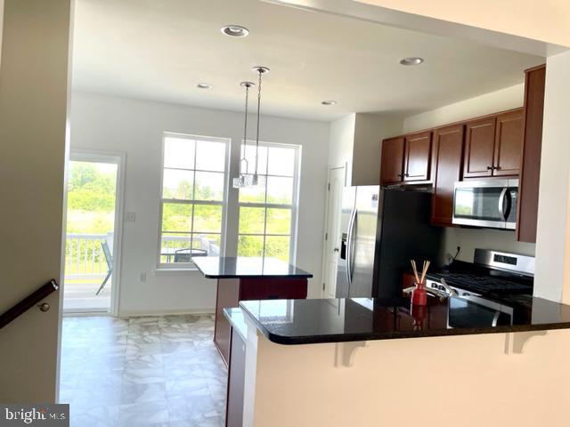 Building Photo - 106 Stribling Wy