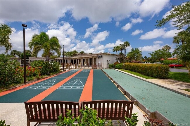 Building Photo - 1950 SW Palm City Rd