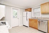 Building Photo - Spacious Fry's Spring Basement Apartment