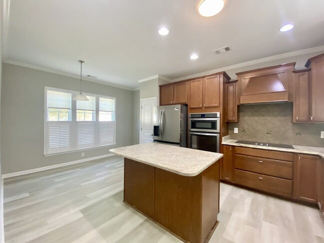 Building Photo - Three-bedroom ranch style home located in Baynard Park!