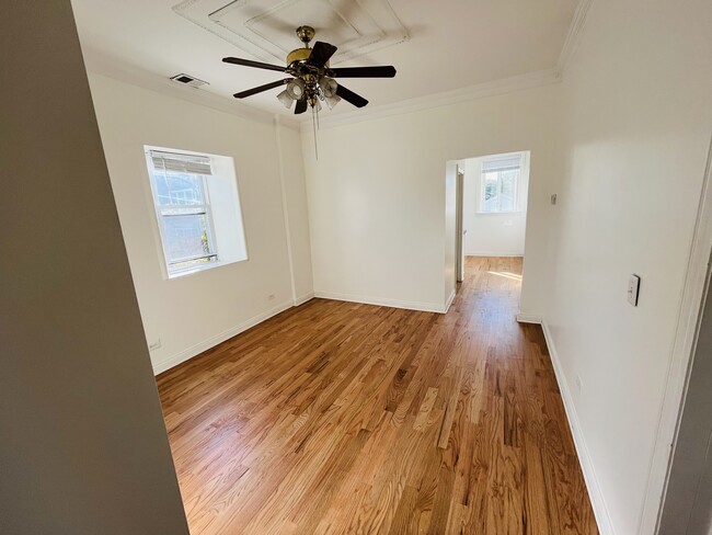 Living room (another angle) - 2318 W 19th St