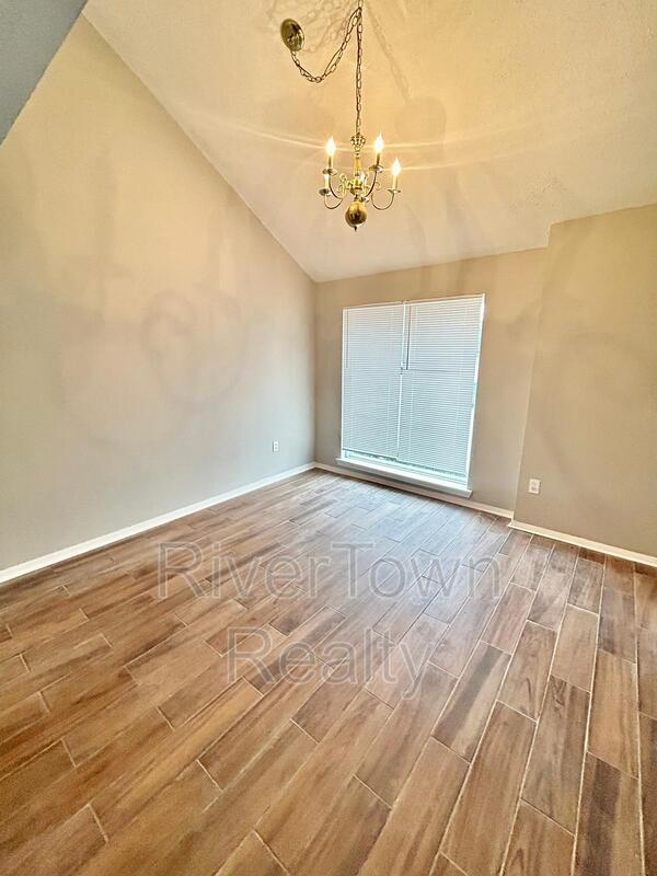 Building Photo - 3353 Fairbanks St