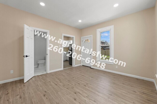 Building Photo - 1829 Broadway