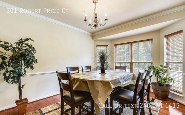 Building Photo - 301 Robert Price Ct