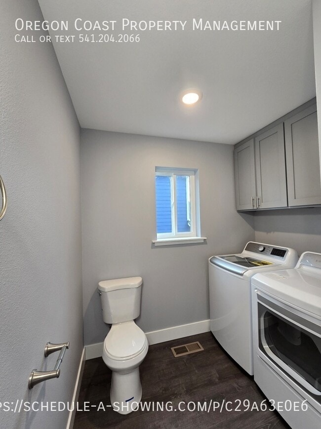 Building Photo - 4255 Sequoia Loop