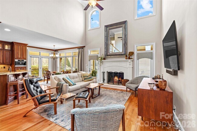 Building Photo - 13718 Robert Walker Dr