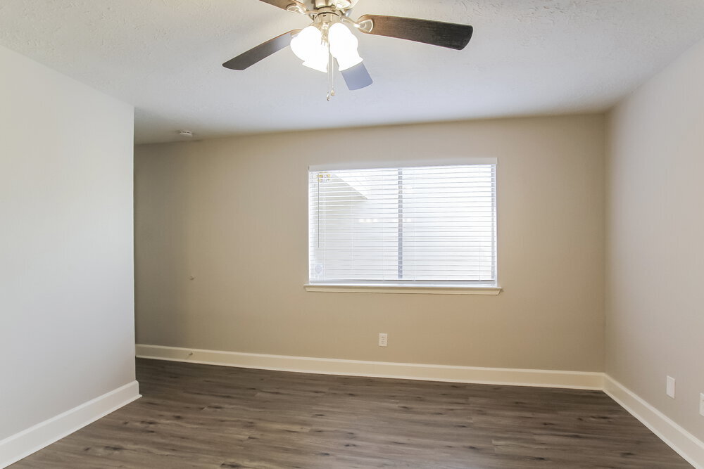 Building Photo - 7526 Shoshone Dr