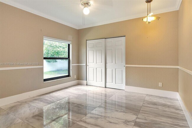 Building Photo - 3500 Fairfax Ln