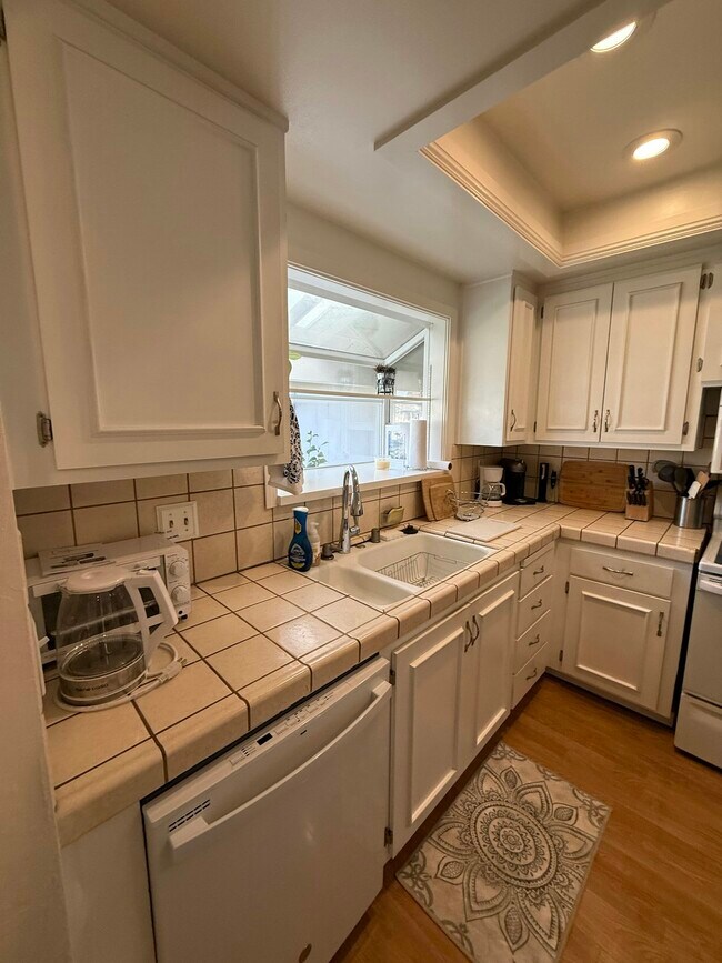 Building Photo - 33887 Whitehead Ln