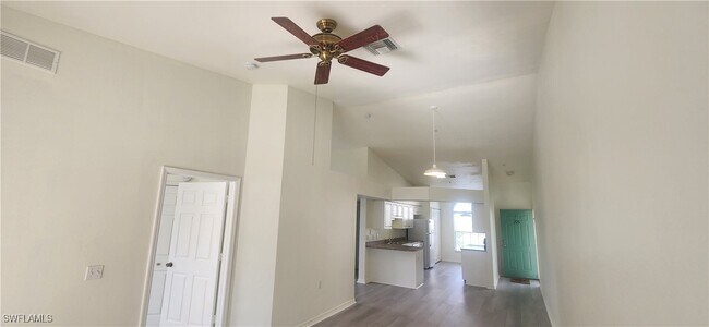 Building Photo - 4925 Sandra Bay Dr