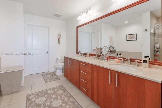 Building Photo - 1945 S Ocean Dr