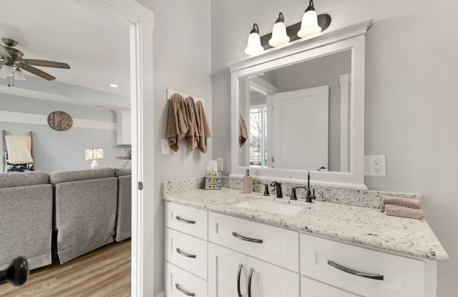 Building Photo - 9821 N Marine Key Dr