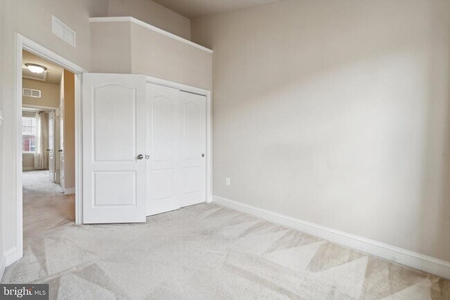 Building Photo - 12709 Horseshoe Bend Cir