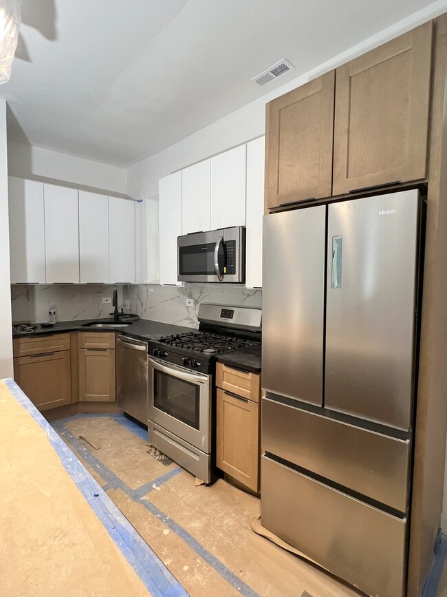 Building Photo - 1456 N Kedzie Ave