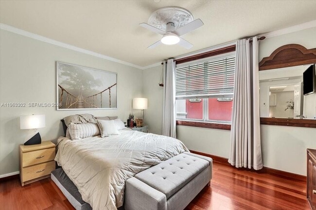 Building Photo - 1033 NE 17th Way