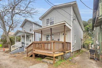 Building Photo - 708 2nd Ave