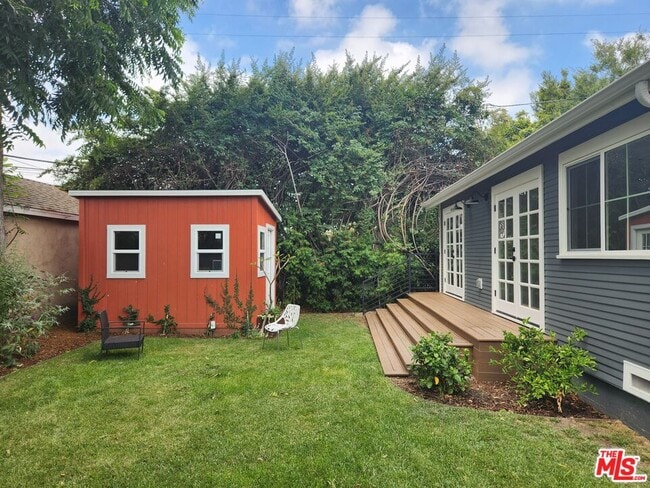 Building Photo - 605 S Orange Dr