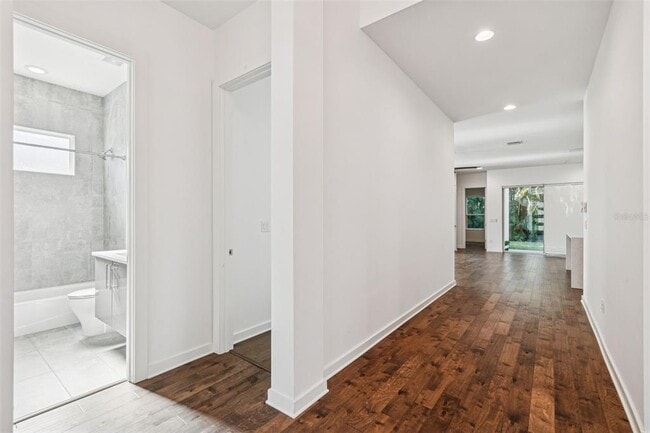 Building Photo - 6719 S Dauphin Ave