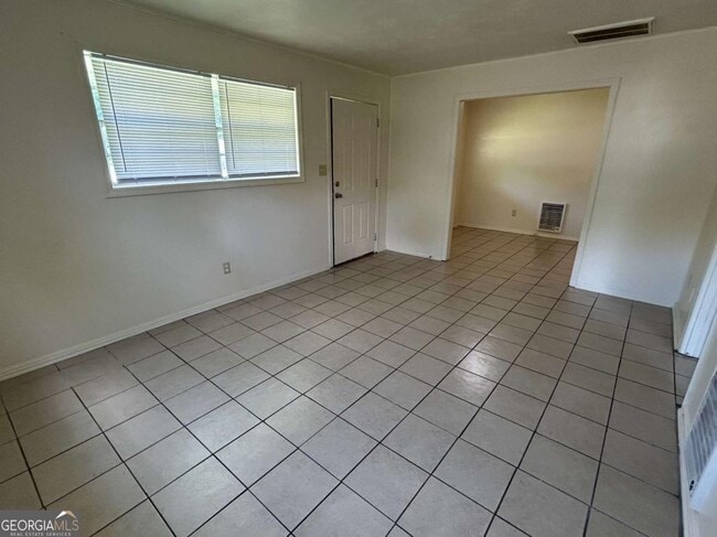 Building Photo - 130 Candler Ct