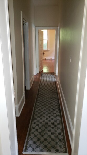 Building Photo - 523 Fayette St