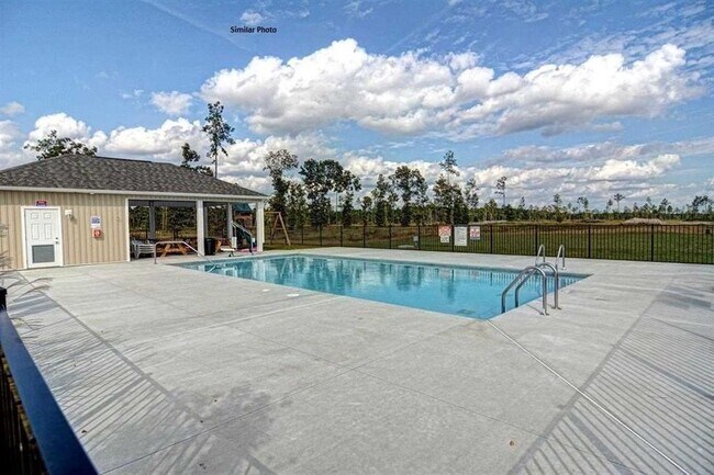 Building Photo - 105 Shallow Ct