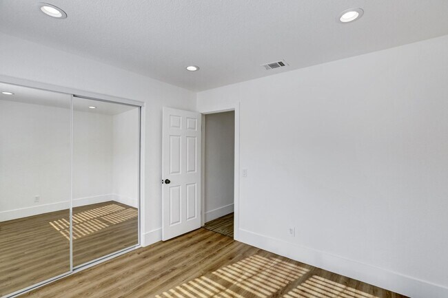 Building Photo - Beautiful 4-Bed, 2.5-Bath Home in Moreno Valley Ranch