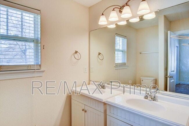 Building Photo - 4923 Krick St