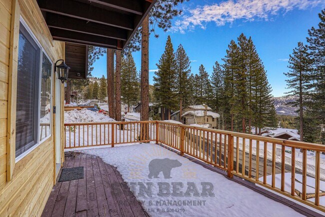 Building Photo - Bright Home in Incline! - Reduced Price!! - 1 Dog upon Approval