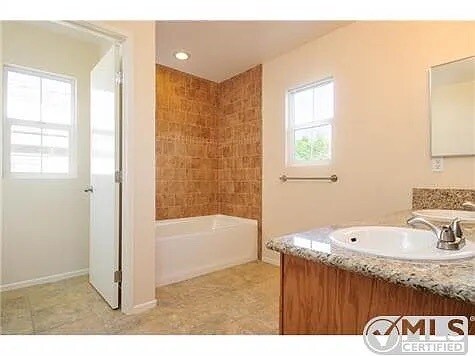 Building Photo - 1449 Water Lily Dr