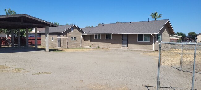 Primary Photo - Beautiful home. Apply today!
