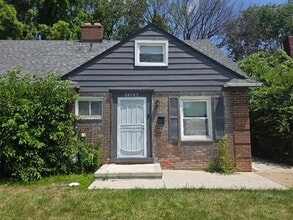 Building Photo - 20107 Moross Rd